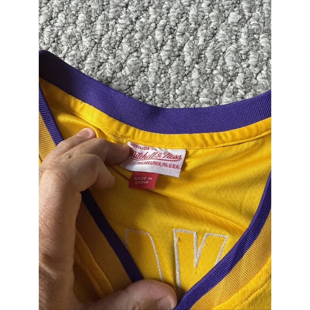 Kobe Bryant Lakers Jersey- 2008-09 Authentic -Mitchell & Ness Size‎ XXL Rare